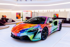 McLaren Automotive unveils the McLaren Artura Art Car in collaboration with British artist Nat Bowen
